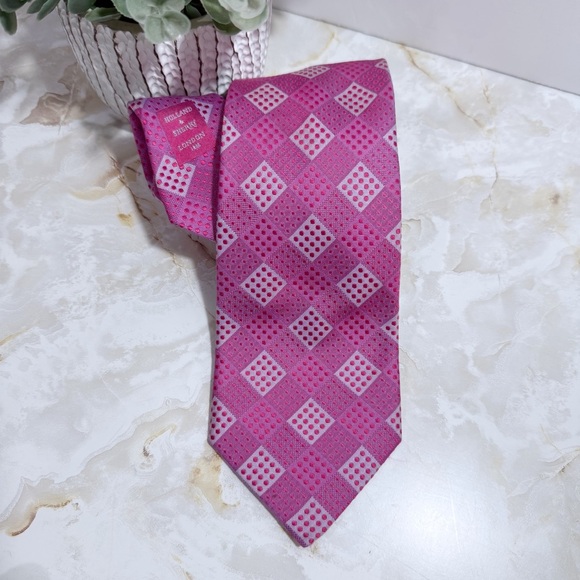 NWOT Holland & Sherry London Men's Silk Printed Shape Tie‎ Pink 3 1/2